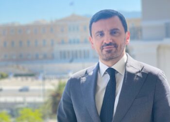 “Το φως της Ανάστασης να φωτίσει την ανθρωπότητα”