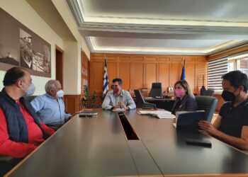 Σύσκεψη υπό τον Αντιπεριφερειάρχη Π.Ε Ηλείας Β. Γιαννόπουλο, για τη μεταφορά μαθητών της Π.Ε Ηλείας, σχ. έτους 2022-23