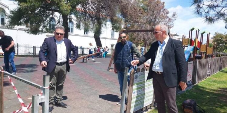 ΔΗΜΟΣ ΠΥΡΓΟΥ: Βανδαλισμοί στην παιδική χαρά του Επαρχείου και ενέργειες άμεσης αποκατάστασης