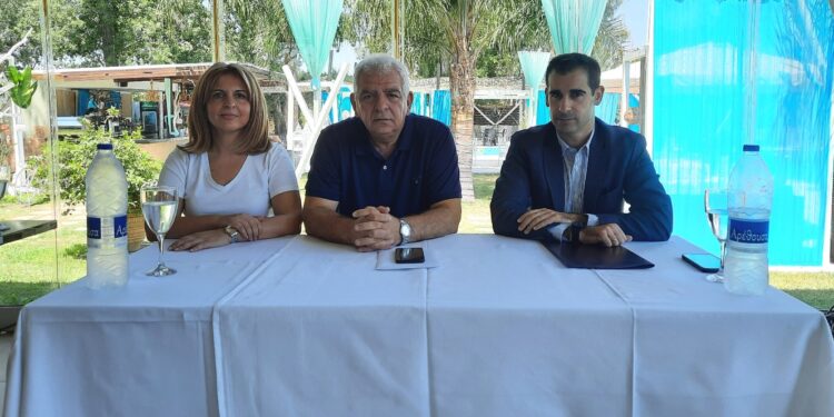 Δωρεά Αυτόματων Εξωτερικών Απινιδωτών από την Π.Ε Ηλείας στον Ιατρικό Σύλλογο Αμαλιάδας