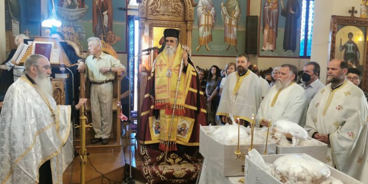 Οι Άγιοι Πάντες, “Τα κοσμήματα της Εκκλησίας”, εορτάστηκαν λαμπρά στο Α΄ Κοιμητήριο Πύργου (φωτος)
