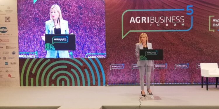 Δρ. Αυγερινοπούλου στο Agribusiness Forum Peloponnese: “Στην Ηλεία στοχεύουμε να κάνουμε το πρώτο πιλοτικό πρόγραμμα για τα αυτοανακυκλούμενα αγροτικά πλαστικά”
