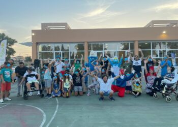 ΚΔΑΠ μεΑ “ΗΛΙΑΝΘΟΣ”: Διασκέδασαν με KONSTANTIN» και “BANDA MORENA” (φωτος)