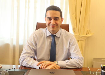 ΜΙΧΑΛΗΣ ΚΑΤΡΙΝΗΣ: “Η κυβέρνηση μαζεύει χρήματα μέσω της υπερφορολόγησης των καυσίμων και του υψηλού ΦΠΑ στα βασικά είδη διατροφής, για να δώσει προεκλογικό πακέτο παροχών”