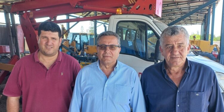 ΔΗΜΑΡΧΟΣ ΠΗΝΕΙΟΥ: “Η καθαριότητα σε έμπειρα και πρόθυμα χέρια”