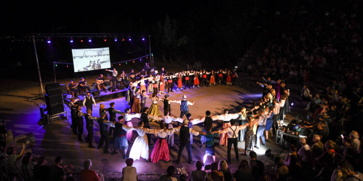 «Στην Ανατολή» με πάθος και συγκίνηση (φωτος)