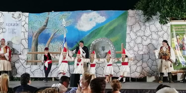 ΔΗΜΟΣ ΠΥΡΓΟΥ: Πλήθος κόσμου στο 21ο Φεστιβάλ παραδοσιακών χορών Ελαιώνα
