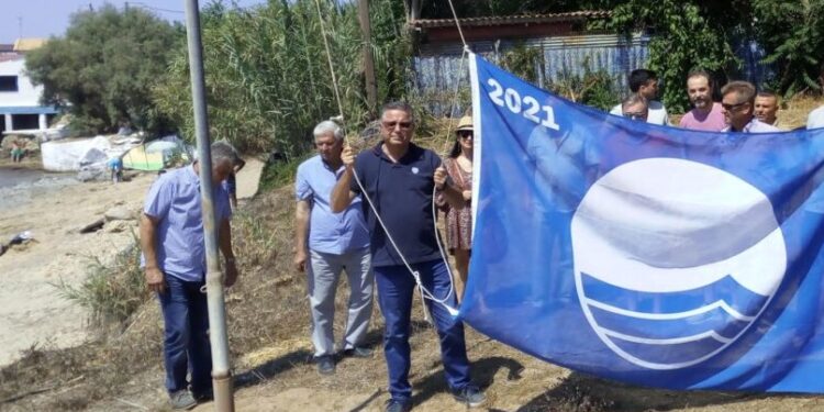 ΔΗΜΟΣ ΠΗΝΕΙΟΥ: Οι Γαλάζιες σημαίες για Γλύφα, Θίνες, Αρκούδι