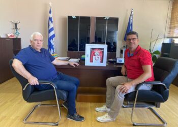 Παραλαβή και τοποθέτηση δύο απινιδωτών στον Δήμο Ανδραβίδας-Κυλλήνης