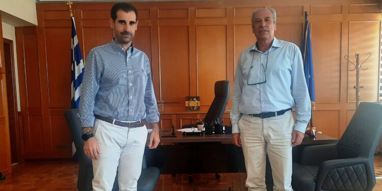 Συνάντηση Αντιπεριφερειάρχη Π.Ε Ηλείας Β. Γιαννόπουλου με τον νέο Διευθυντή  Β/θμιας Εκπαίδευσης Ν. Ηλείας