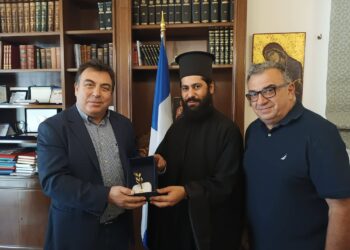ΔΗΜΟΣ ΠΥΡΓΟΥ: Επίσκεψη του Αρχιμανδρίτη Αλέξιου Κουρτέση στον Δήμαρχο Πύργου