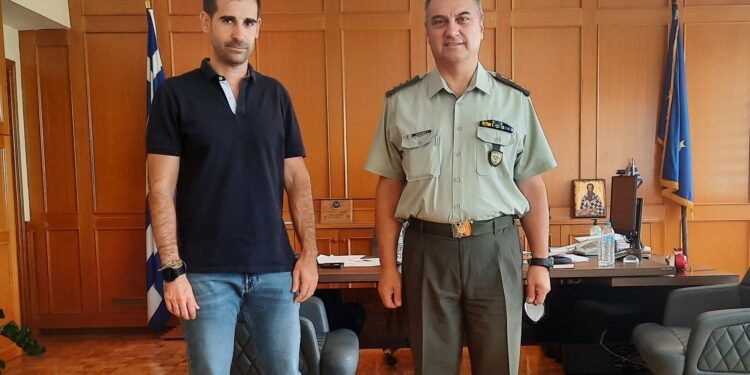 Στον Αντιπεριφερειάρχη Π.Ε Ηλείας Β. Γιαννόπουλο ο νέος Διοικητής της ΣΕΤΤΗΛ Πύργου Παρασκευάς Κατσιλίδης