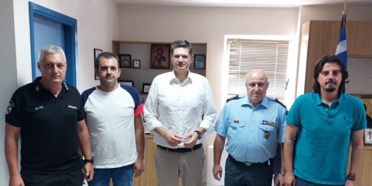 ΔΙΟΝΥΣΗΣ ΚΑΛΑΜΑΤΙΑΝΟΣ: Επίσκεψη στη Διεύθυνση Αστυνομίας Ηλείας