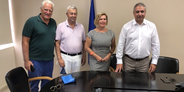 Συνάντηση του Προέδρου του Επιμελητηρίου Ηλείας με την Αναπληρώτρια Υπουργό Υγείας για τη θωράκιση των δομών υγείας του νομού