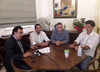 ΔΗΜΟΣ ΠΥΡΓΟΥ: Υπεγράφη η σύμβαση της ανάπλασης πλατείας Ελαιώνα