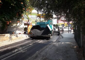 ΔΗΜΟΣ ΠΥΡΓΟΥ: Με ασφαλτοστρώσεις δρόμων στον Πύργο ξεκίνησε το μεγάλο έργο του 1.400.000 ευρώ