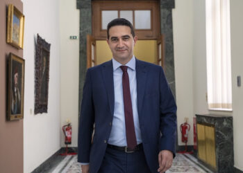 ΜΙΧΑΛΗΣ ΚΑΤΡΙΝΗΣ: “O Πρωθυπουργός οφείλει να αναλάβει την ευθύνη με ό,τι και αν σημαίνει αυτό”