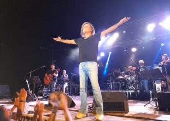 “Μάγεψε” χιλιάδες θεατές ο “αιώνιος έφηβος”