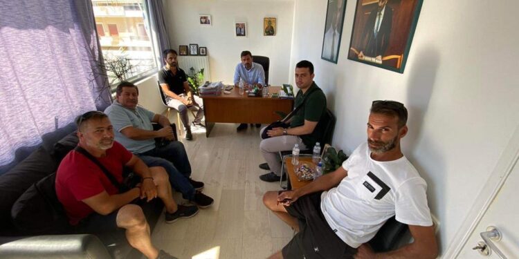 Εθιμοτυπική συνάντηση και… επί τάπητος τα προβλήματα της αγοράς