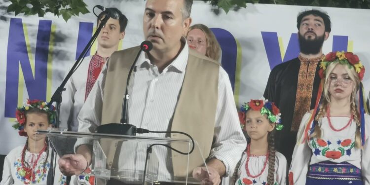 ΘΕΟΔΩΡΟΣ ΛΑΜΠΡΟΣ στην εκδήλωση συμπαράστασης του Δήμου Πύργου προς τον Ουκρανικό λαό: “Η Φιλική Εταιρεία άναψε την σπίθα για την Επανάσταση του 1821”