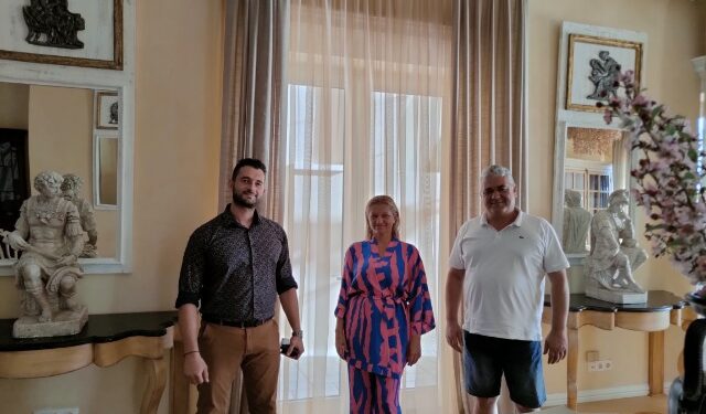 ΔΙΟΝΥΣΙΑ ΑΥΓΕΡΙΝΟΠΟΥΛΟΥ: Στο επίκεντρο η επιμήκυνση του ταμείου ανεργίας και η συγκρότηση τουριστικού οδηγού για την Ηλεία