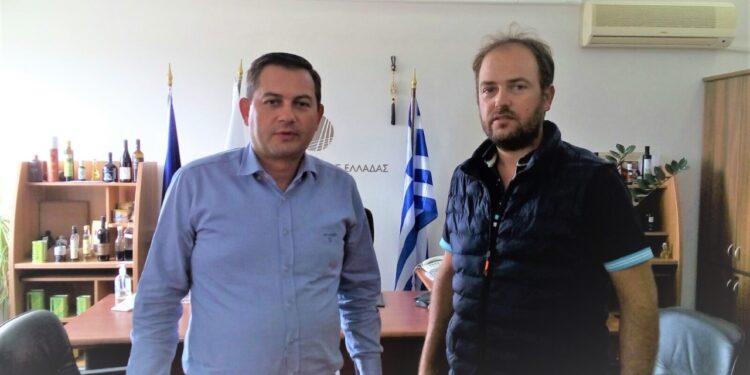 “Να ενταχθεί και η ζάχαρη των μελισσοκόμων στον κατάλογο με τις επιδοτούμενες ζωοτροφές!
