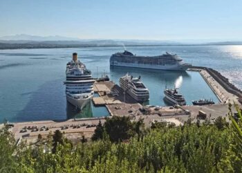 ΔΗΜΟΣ ΠΥΡΓΟΥ: Πάνω από 6.000 τουρίστες σε μια μέρα στο Κατάκολο