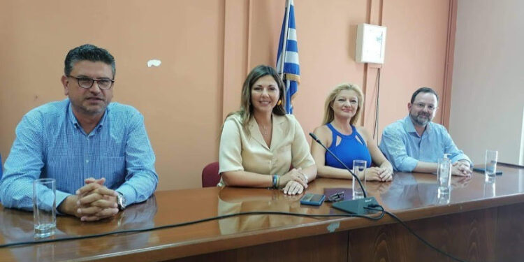 “Επιβεβαιώνω με την παρουσία μου την εμπιστοσύνη που δείχνουμε στην περιοχή” (φωτος)