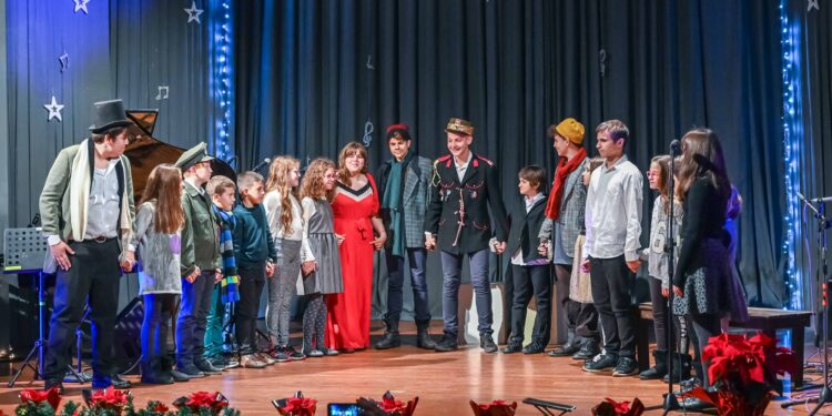 ΕΛΛΗΝΙΚΟ ΩΔΕΙΟ ΠΥΡΓΟΥ: Δημιουργικές δραστηριότητες για παιδιά και έφηβους