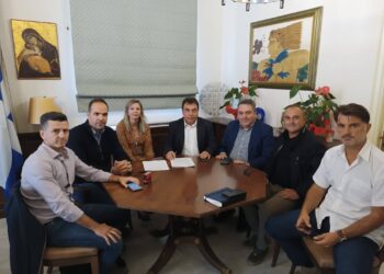 “Έπεσαν” οι υπογραφές για το Κλειστό Γυμναστήριο Πύργου και το Αθλητικό Κέντρο Αγ. Βαρβάρας