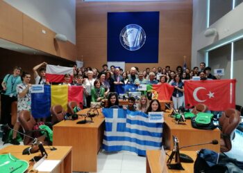 Επίσκεψη μαθητών και καθηγητών από ξένες χώρες στην ΠΔΕ στα πλαίσια της τρίτης συνάντησης των εταίρων προγράμματος Erasmus+