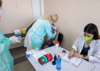 ΚΕΝΤΡΟ ΚΟΙΝΟΤΗΤΑΣ- ΔΗΜΟΣ ΠΗΝΕΙΟΥ: Εμβολιασμός Ρομά