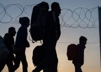 Εξαρθρώθηκε εγκληματική οργάνωση που διακινούσε μετανάστες από τα Ελληνοτουρκικά σύνορα στον Έβρο στο εσωτερικό της Χώρας