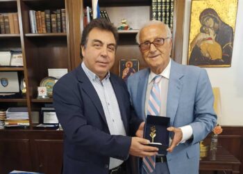 Στον δήμαρχο Πύργου Παναγιώτη Αντωνακόπουλο ο διακεκριμένος καθηγητής Χρήστος Τσάμης