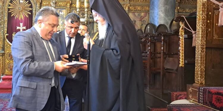 Ο Δήμαρχος Ανδραβίδας-Κυλλήνης στον Οικουμενικό Πατριάρχη κ. κ. Βαρθολομαίο