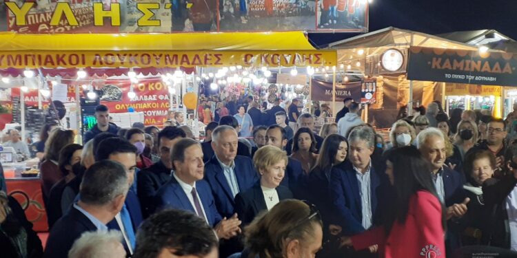 Με επισημότητα τα εγκαίνια της 35ης Εμποροπανήγυρης Στρεφίου
