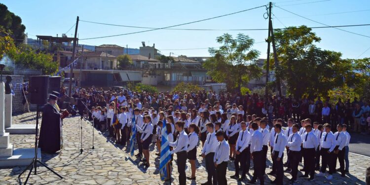Με μαθητικές παρελάσεις κορυφώθηκε ο εορτασμός της Εθνικής Επετείου της 28ης Οκτωβρίου 1940 στο Δήμο Ζαχάρως