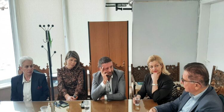 ΔΙΟΝΥΣΙΑ ΑΥΓΕΡΙΝΟΠΟΥΛΟΥ: Στους Δήμους Ζαχάρως-Φιγαλείας και Ανδρίτσαινας-Κρεστένων, μετέχοντας σε Κυβερνητικό Κλιμάκιο