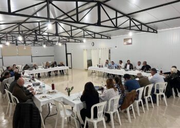 ΝΙΚΟΣ ΚΟΡΟΒΕΣΗΣ: “Μια βραδιά στο Καπελέτο…”