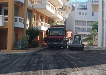 ΔΗΜΟΣ ΠΥΡΓΟΥ: Συνεχίζονται οι ασφαλτοστρώσεις στον Πύργο (φωτος)