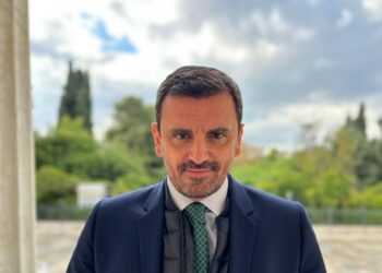 ΑΝΔΡΕΑΣ ΝΙΚΟΛΑΚΟΠΟΥΛΟΣ: Ευχές για την ονομαστική του εορτή