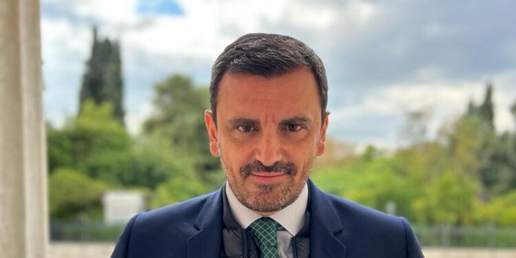 ΑΝΔΡΕΑΣ ΝΙΚΟΛΑΚΟΠΟΥΛΟΣ: Ευχές για την ονομαστική του εορτή