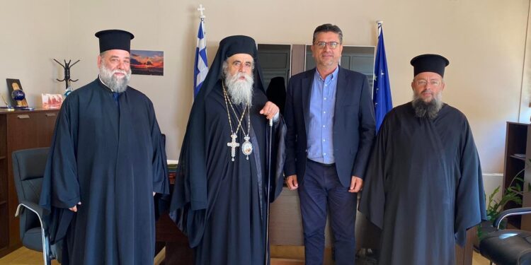Επίσκεψη Μητροπολίτη Ηλείας στον Δήμαρχο Ανδραβίδας-Κυλλήνης