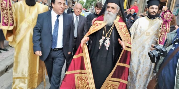 ΔΗΜΟΣ ΠΥΡΓΟΥ: Σε κλίμα συγκίνησης και λαμπρότητας η τελετή Υποδοχής για την Ενθρόνιση του νέου Μητροπολίτη Ηλείας κ.κ. Αθανάσιου (φωτος)
