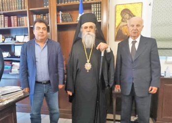 Επίσκεψη του Μητροπολίτη Ηλείας κ.κ. Αθανάσιου στον Δήμαρχο Πύργου Παναγιώτη Αντωνακόπουλο