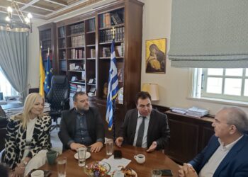 Στο Λάτσειο Δημοτικό Μέγαρο ο αναπληρωτής Υπουργός Ανάπτυξης και Επενδύσεων Νίκος Παπαθανάσης (φωτος)