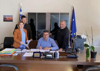 ΔΗΜΟΣ ΑΝΔΡΑΒΙΔΑΣ – ΚΥΛΛΗΝΗΣ: Δήμος Ανδραβίδας-Κυλλήνης    Υπεγράφη η σύμβαση για πέντε νέες παιδικές χαρές και ένα υπαίθριο γυμναστήριο