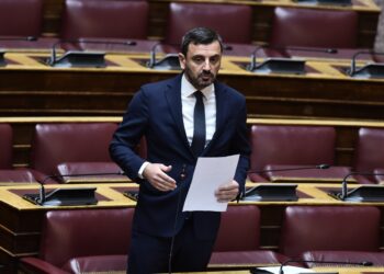 ΑΝΔΡΕΑΣ ΝΙΚΟΛΑΚΟΠΟΥΛΟΣ: “Χαμηλή τιμή και υψηλό κόστος παραγωγής αποδεκατίζουν την σταφίδα….”