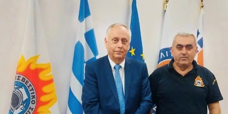 ΝΙΚΟΣ ΚΑΛΑΚΟΣ: “Προτεραιότητά μας η στήριξη των πυροσβεστών της Ηλείας”