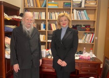 ΔΙΟΝΥΣΙΑ ΑΥΓΕΡΙΝΟΠΟΥΛΟΥ: Επισκέψεις αγάπης στο Άσυλο Αναπήρων – Γηροκομείο «Παναγία η Καθολική» και στο Γηροκομείο Πύργου